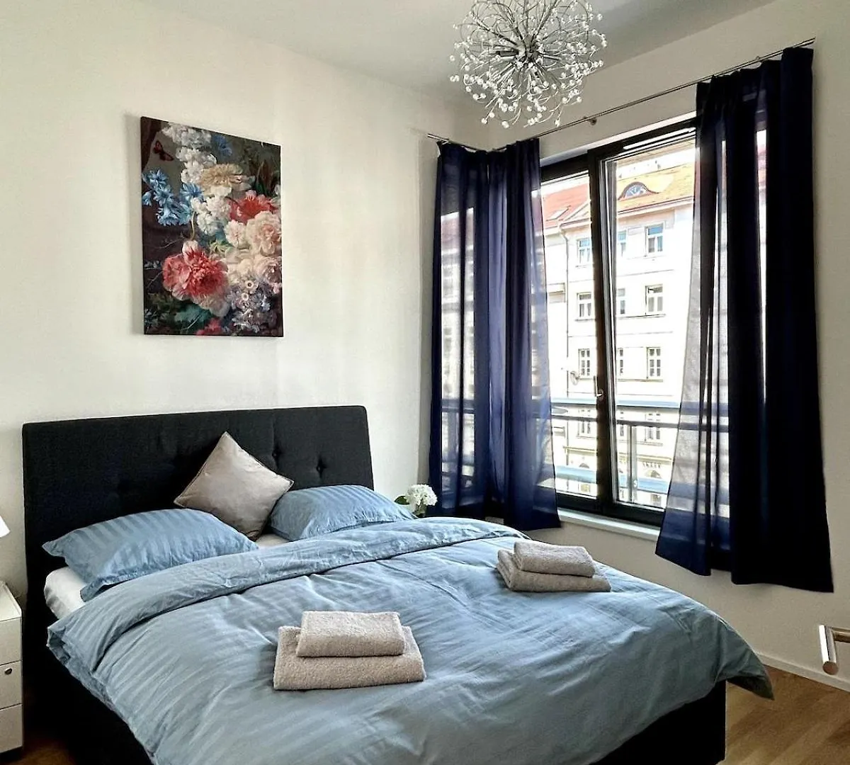 Viktoria Suite With Garage & Balcony Prag