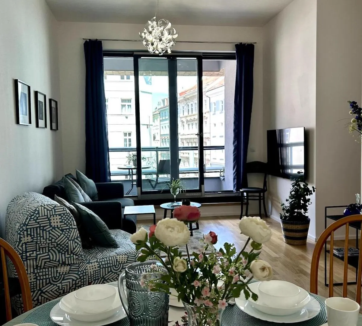 Viktoria Suite With Garage & Balcony Prag